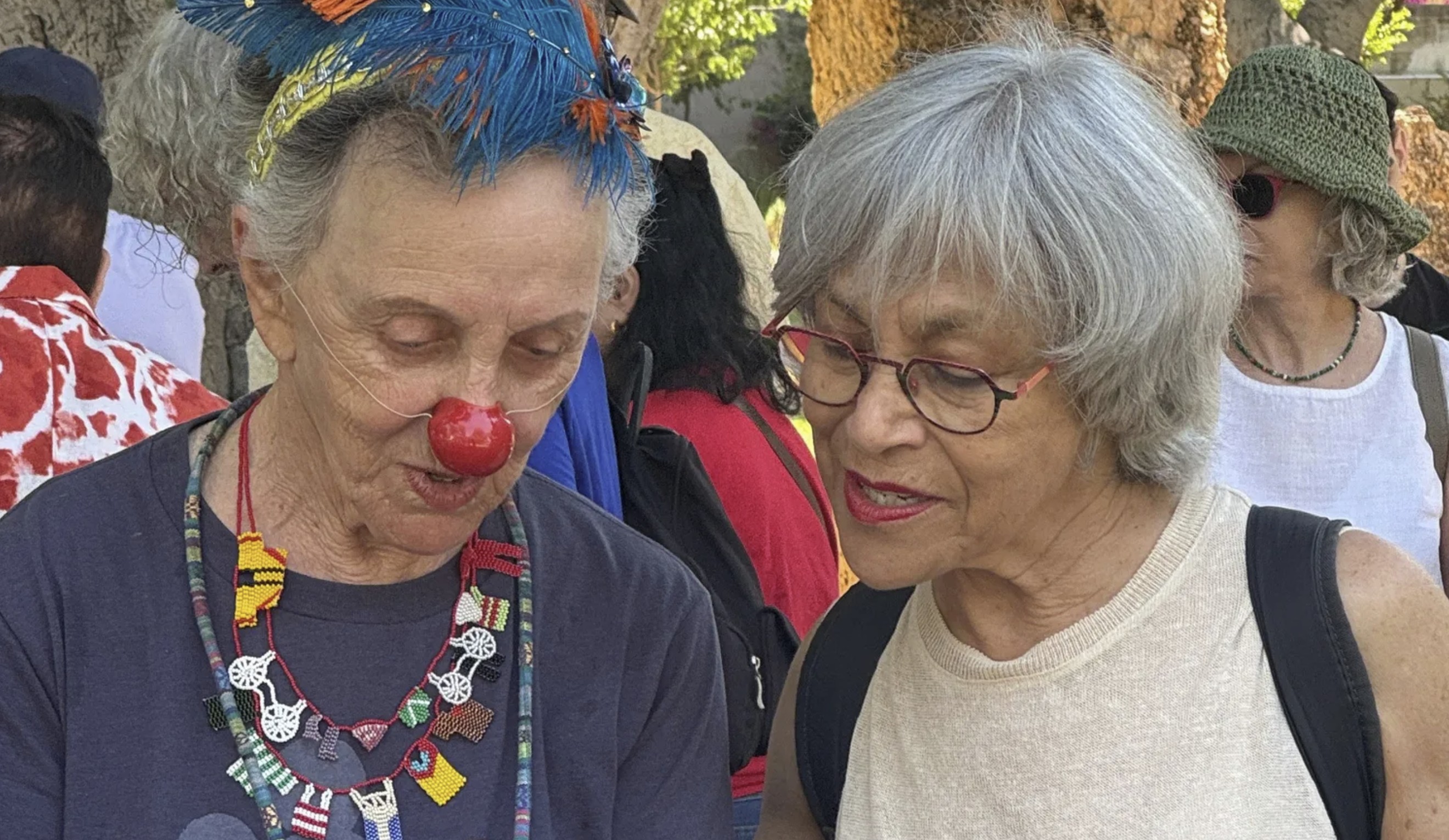 בא-לגן כתרופה לבדידות — רשימות תל אביביות